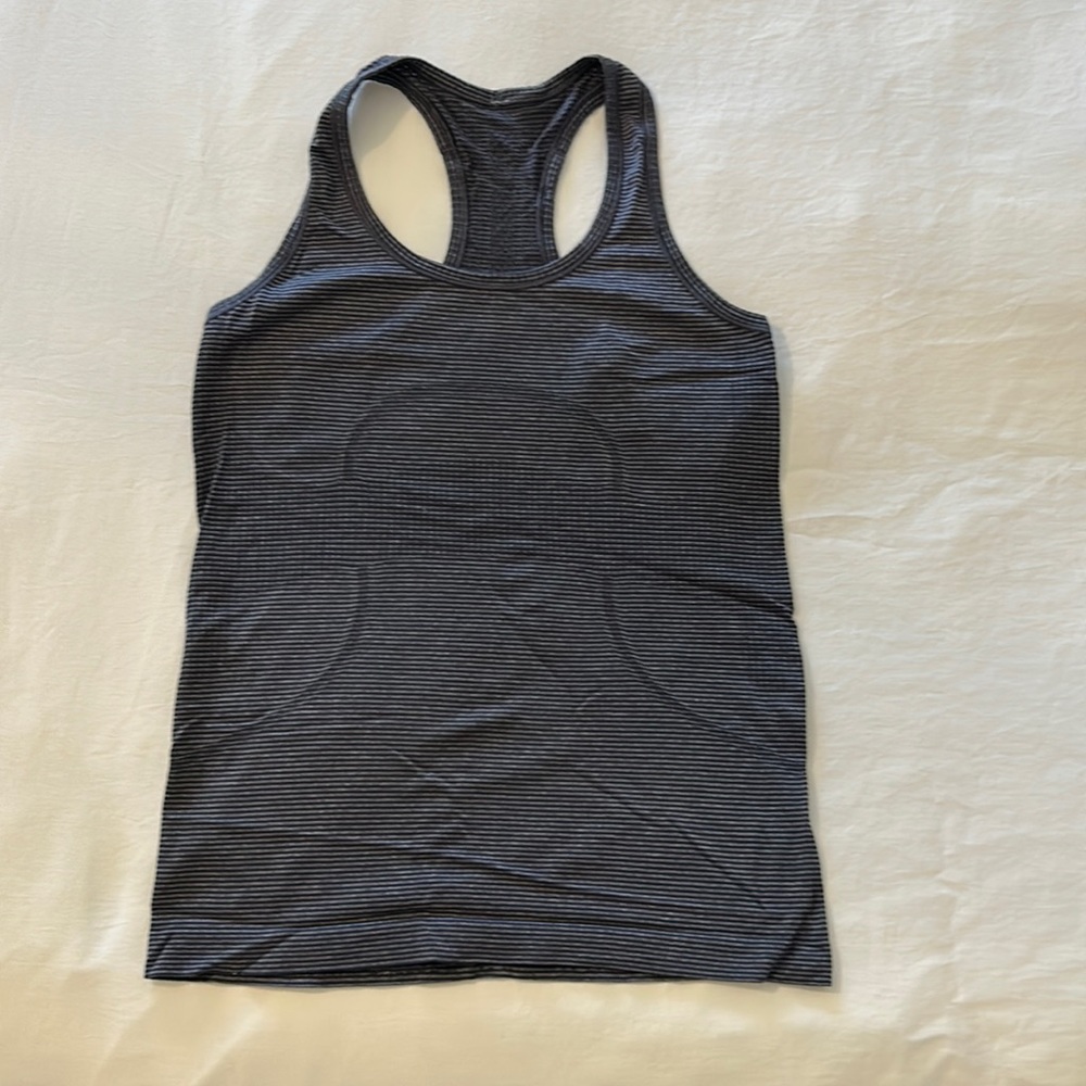 Lululemon Swiftly Tech Tank Size 6